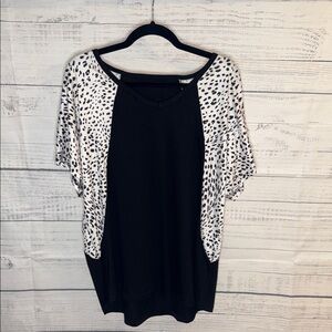 NWOT Black and White Contrast Animal Print Sleeve Top